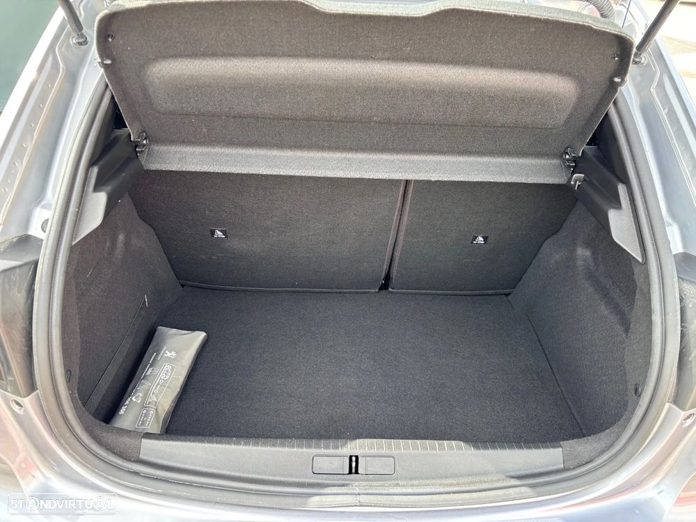 Peugeot 208 1.2 PureTech Active Pack - 28