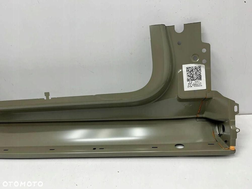 Tesla 3 Próg Lewy Poszycie Progu Lewe 1073673-SC-B - 9