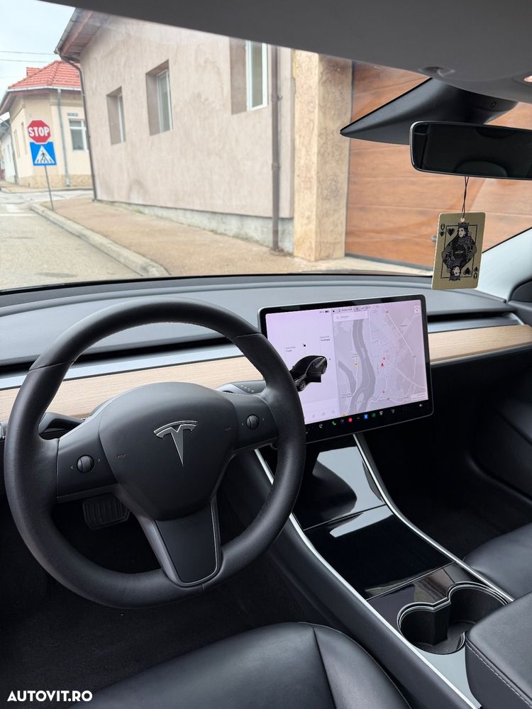 Tesla Model 3 Standard Reichweite Plus Hinterradantrieb - 14