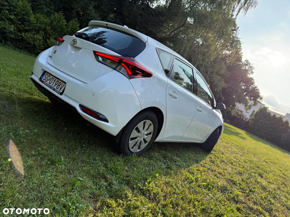 Toyota Auris - 6