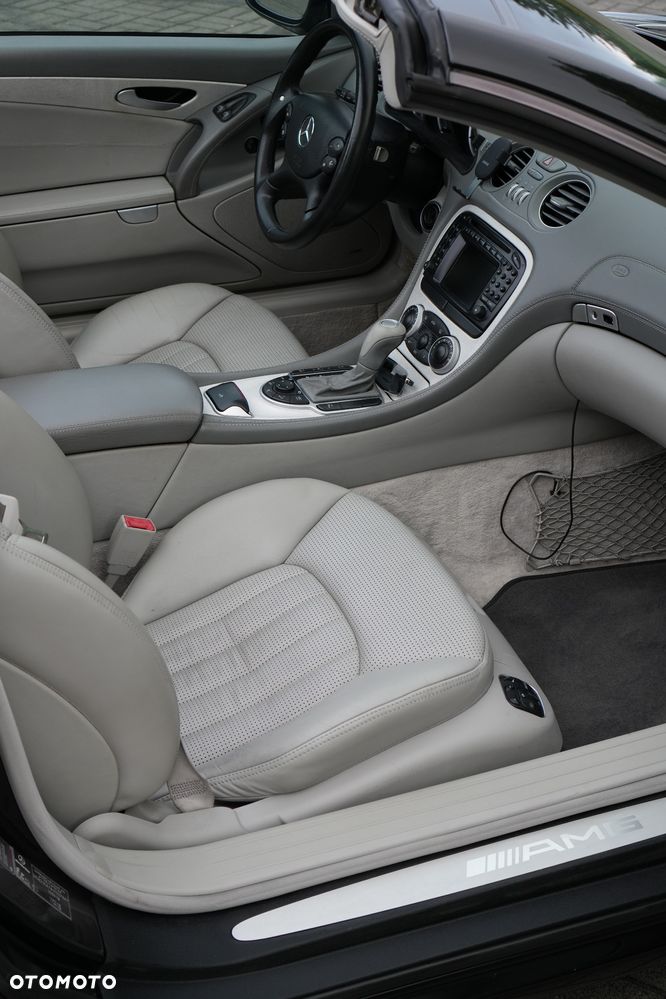 Mercedes-Benz SL - 6