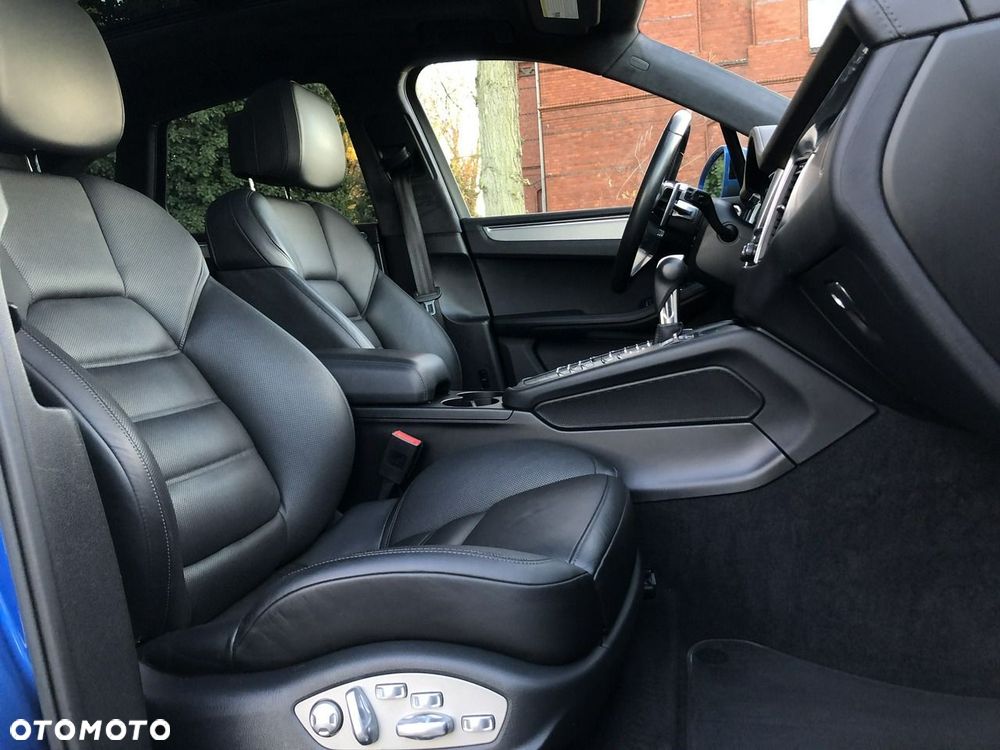 Porsche Macan - 10