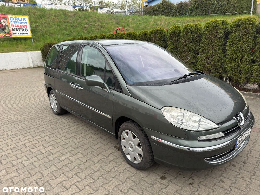Peugeot 807 HDi 135 Premium - 2