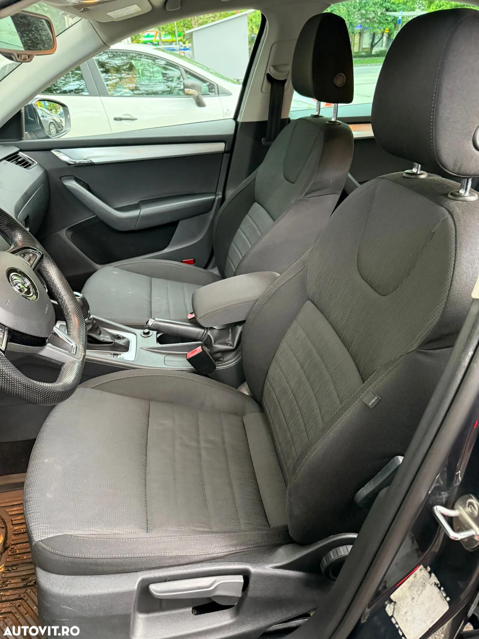 Skoda Octavia 1.8 TSI AMBITION DSG - 13