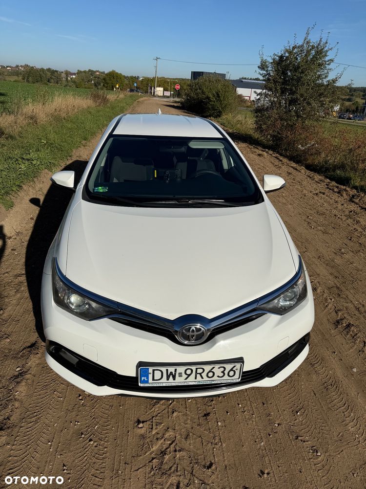 Toyota Auris - 5
