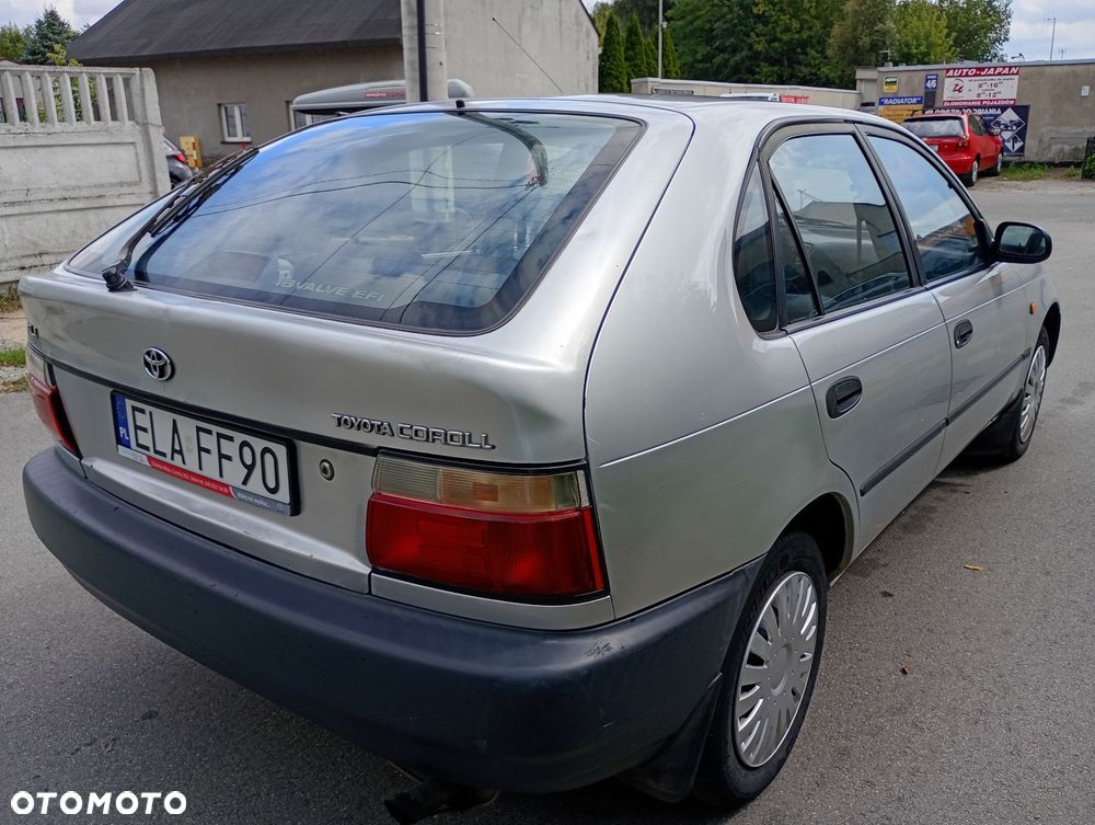Toyota Corolla - 5