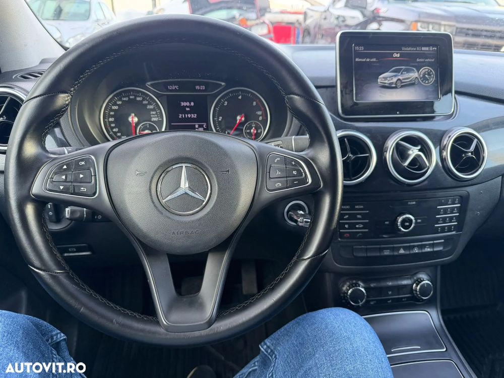 Mercedes-Benz B 220 CDI BlueEfficiency Aut. - 22