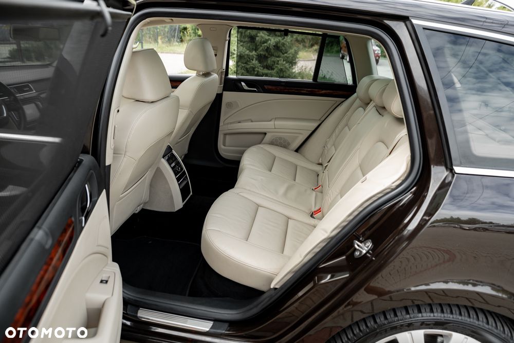 Skoda Superb Combi 3.6 V6 4x4 DSG Elegance - 6
