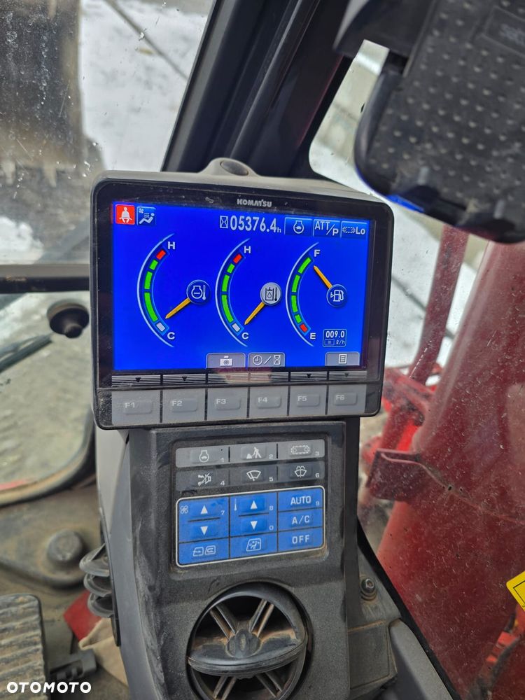 Komatsu PC 228 USLC-10 - 7