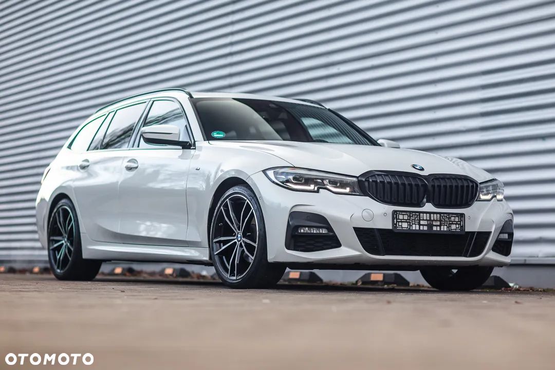 BMW Seria 3 320d xDrive M Sport Shadow - 1