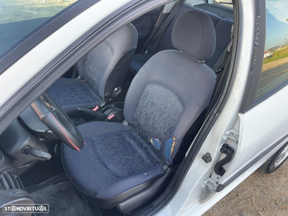 Peugeot 206 1.1 Color Line - 18