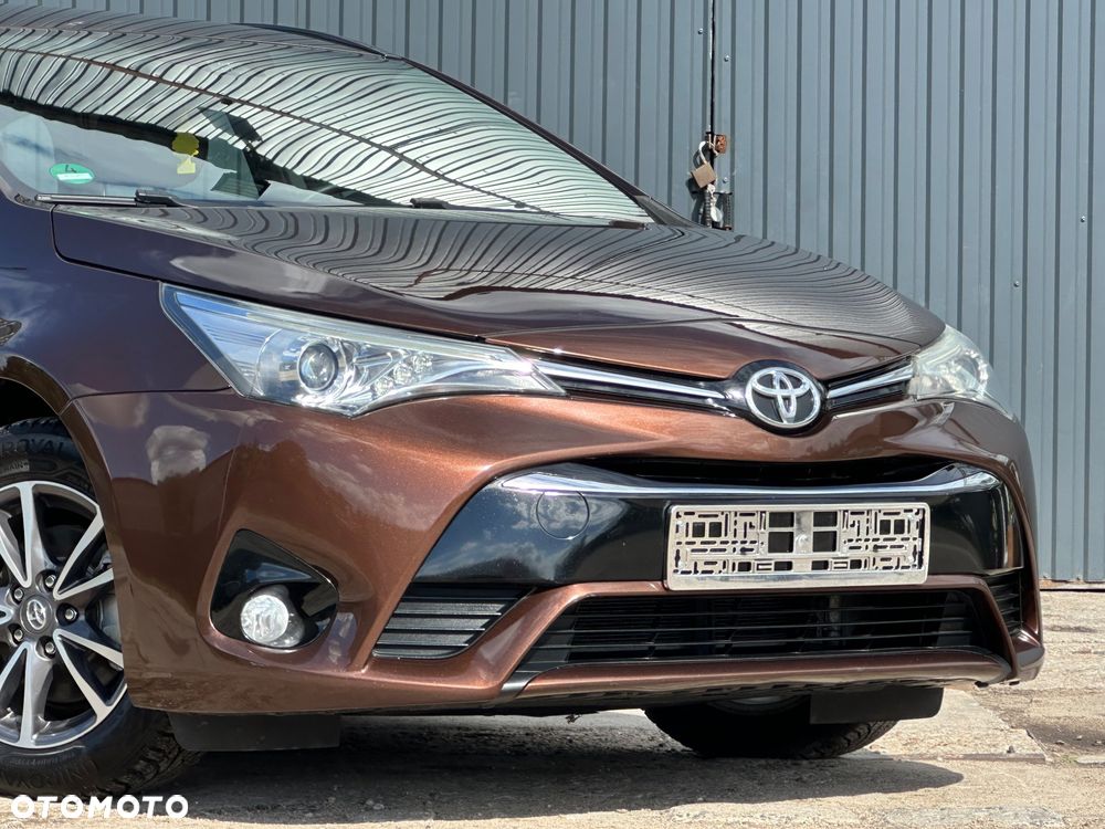 Toyota Avensis Touring Sports 1.6 D-4D Business Edition - 3