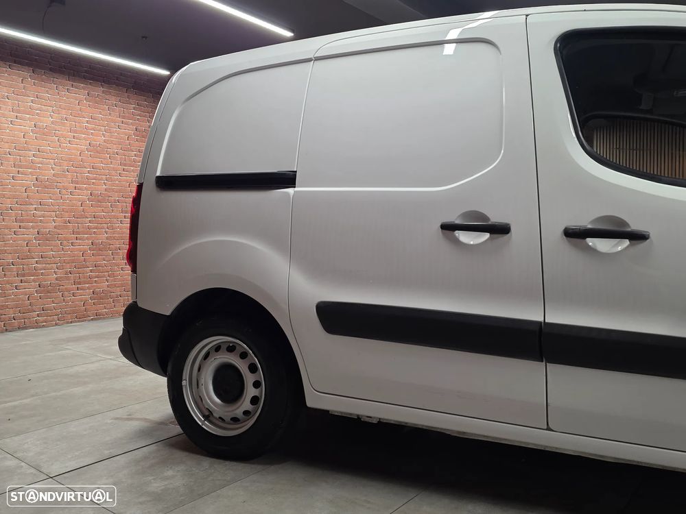 Peugeot Partner 3lugares 1.6 HDI - 28