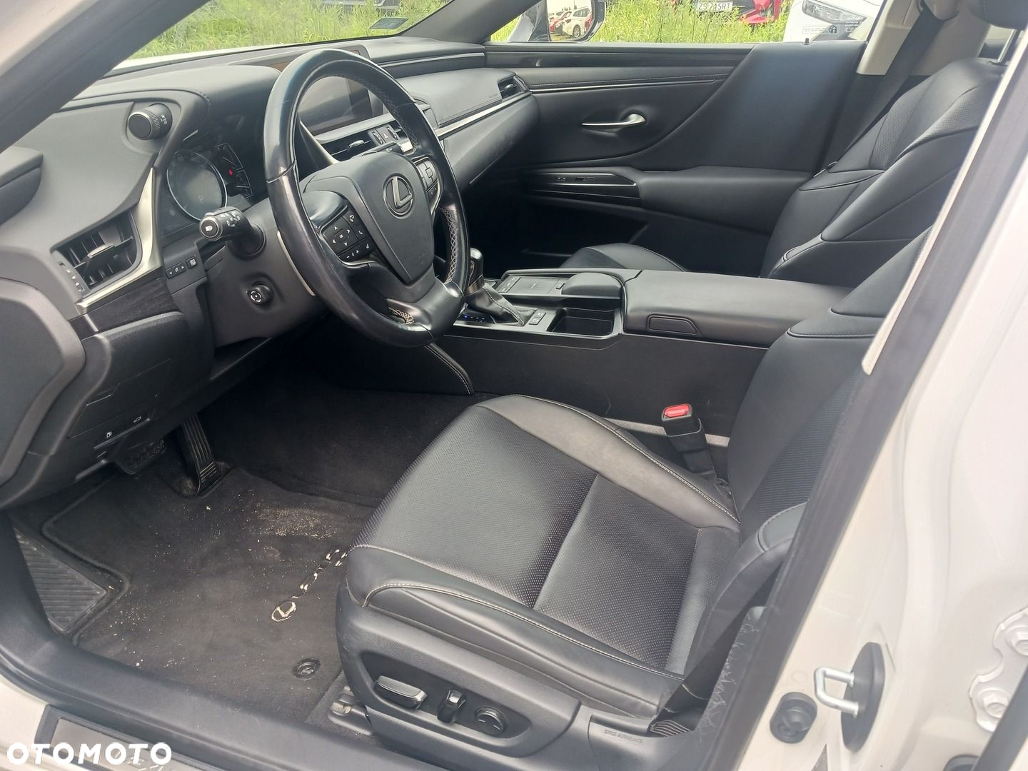 Lexus ES - 9