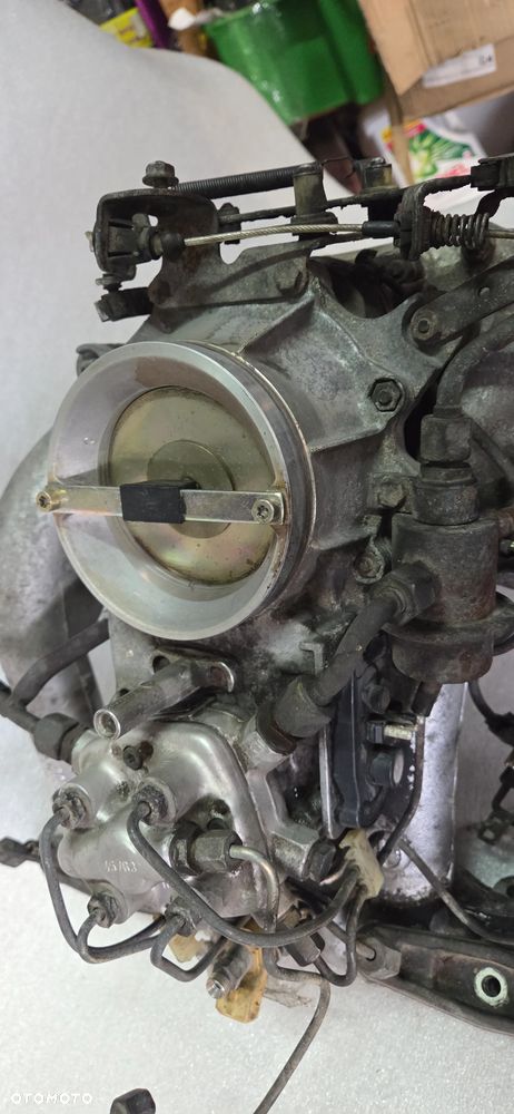 Rozdzielacz wtrysku paliwa kolektor wtryski kpl Mercedes W 124 2.0 - 2