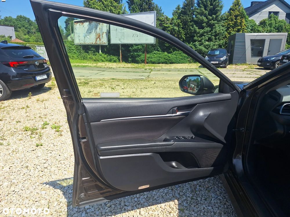Toyota Camry 2.5 Hybrid Comfort CVT - 15