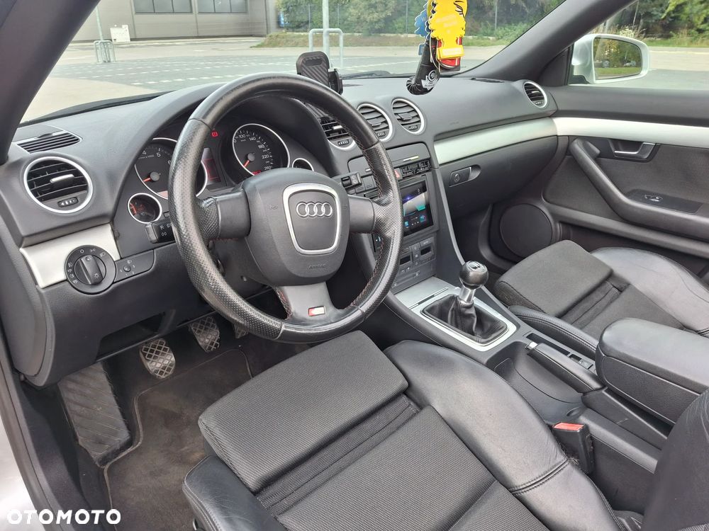 Audi A4 Cabrio 1.8 T - 12