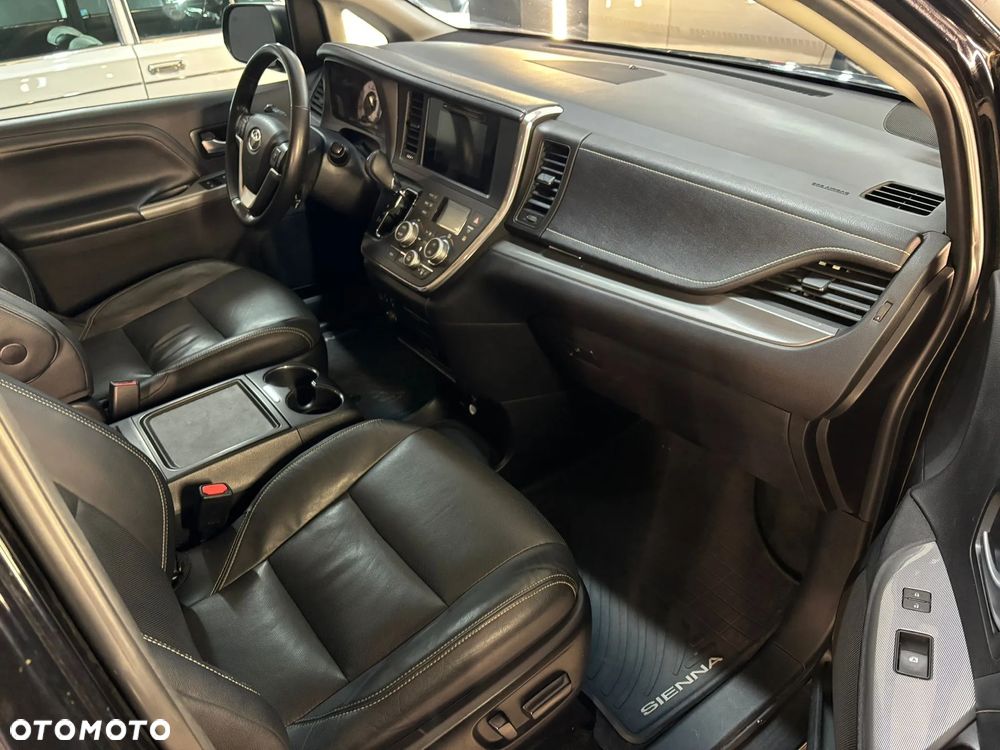 Toyota Sienna 3.5 V6 SE - 7