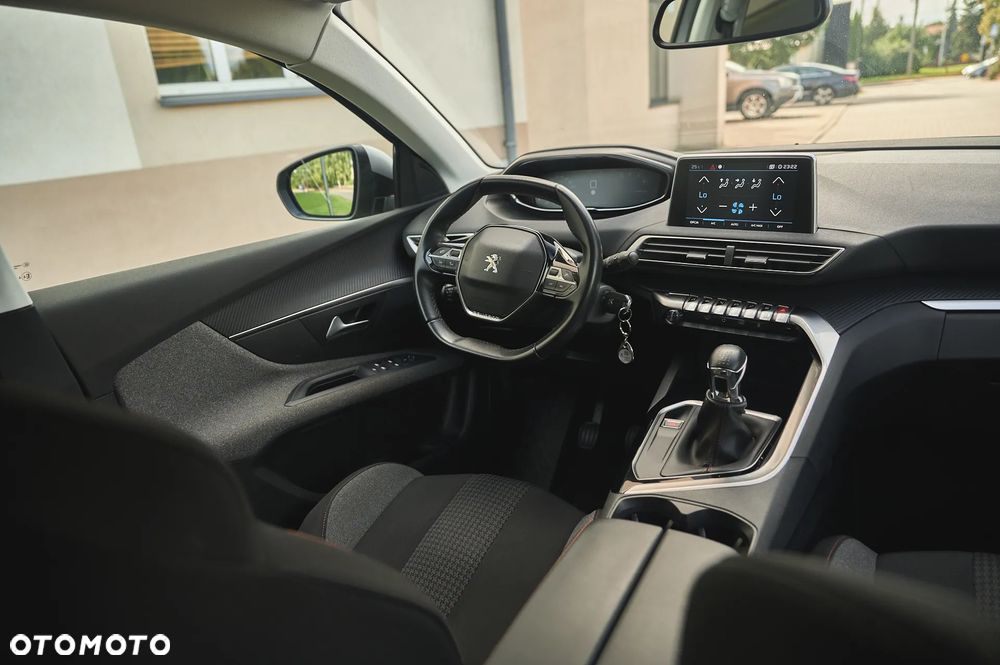Peugeot 3008 PureTech 130 Stop & Start GPF Allure - 28