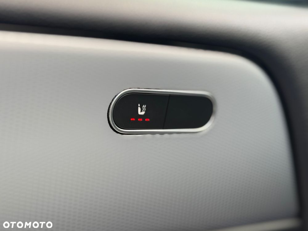 Mercedes-Benz GLB 200 d 8G-DCT Progressive - 26