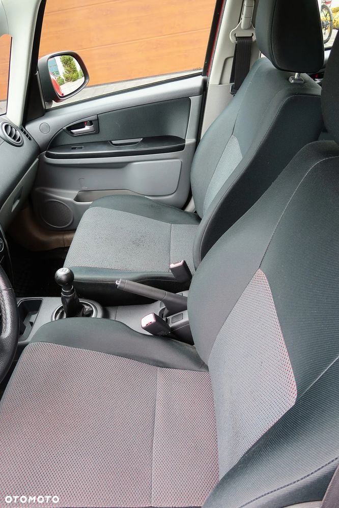 Suzuki SX4 - 8