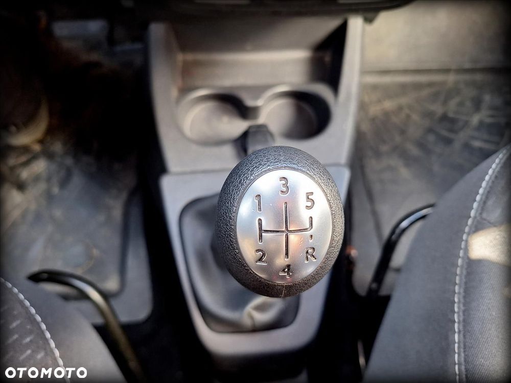 Dacia Lodgy 1.6 SCe Laureate S&S - 16