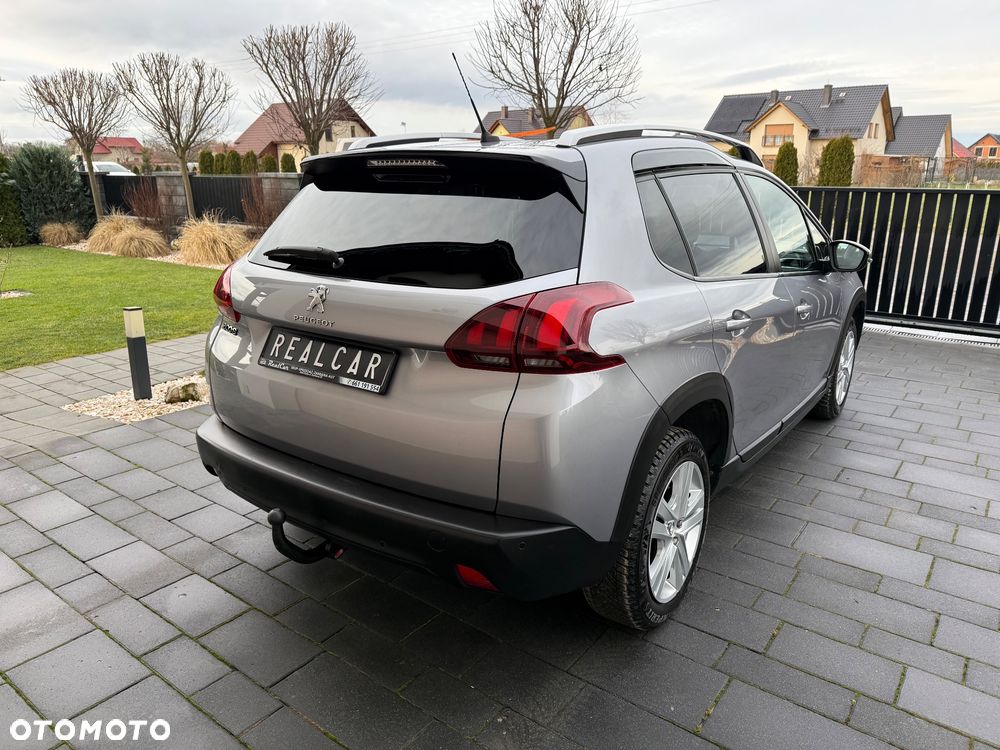 Peugeot 2008 BlueHDi 100 STOP & START Signature - 5