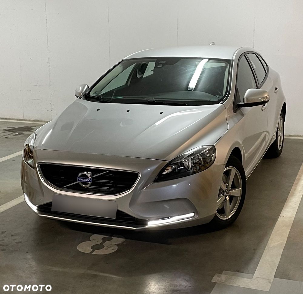 Volvo V40 - 2