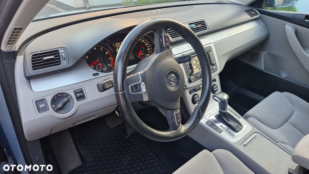 Volkswagen Passat 1.4 TSI Comfortline DSG - 28