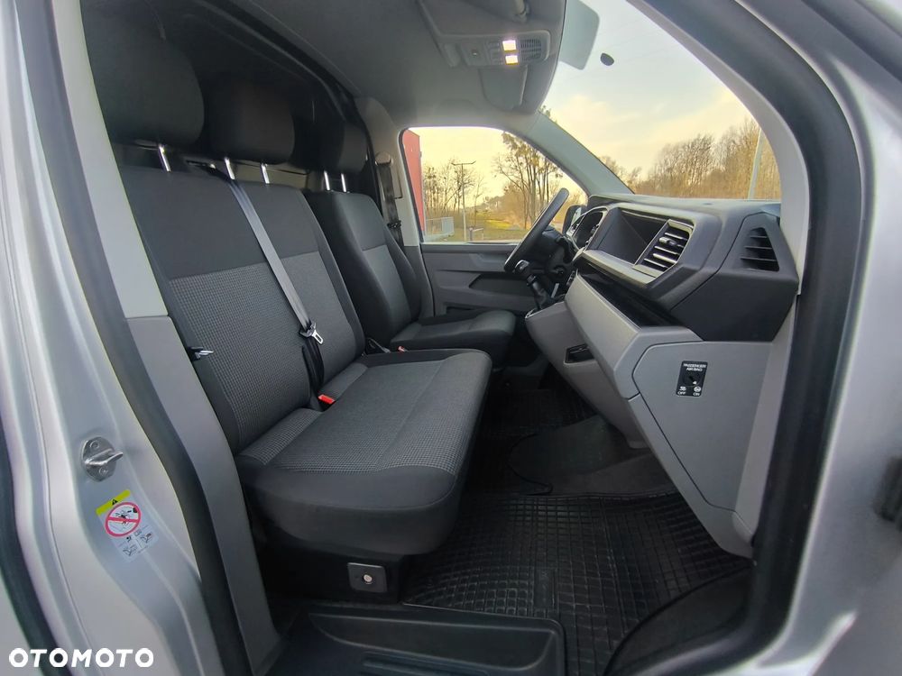 Volkswagen Transporter - 18