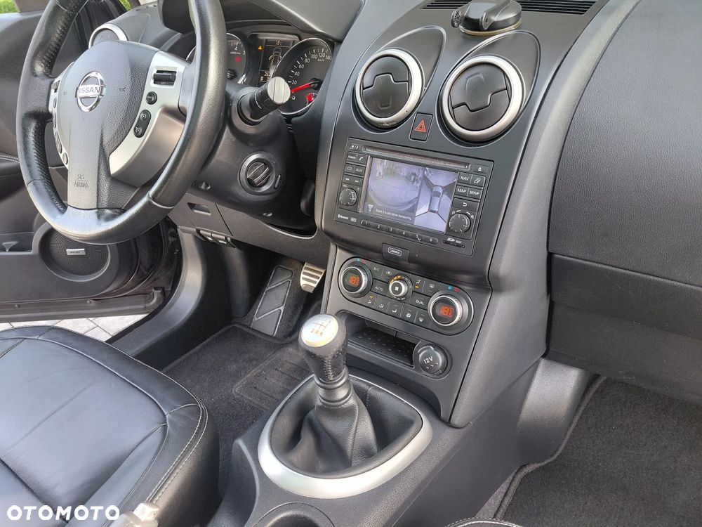 Nissan Qashqai+2 - 30