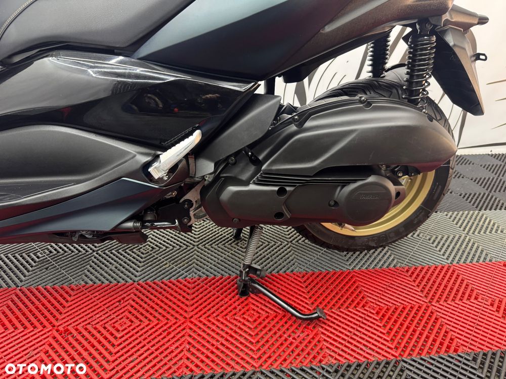 Yamaha X-max - 15