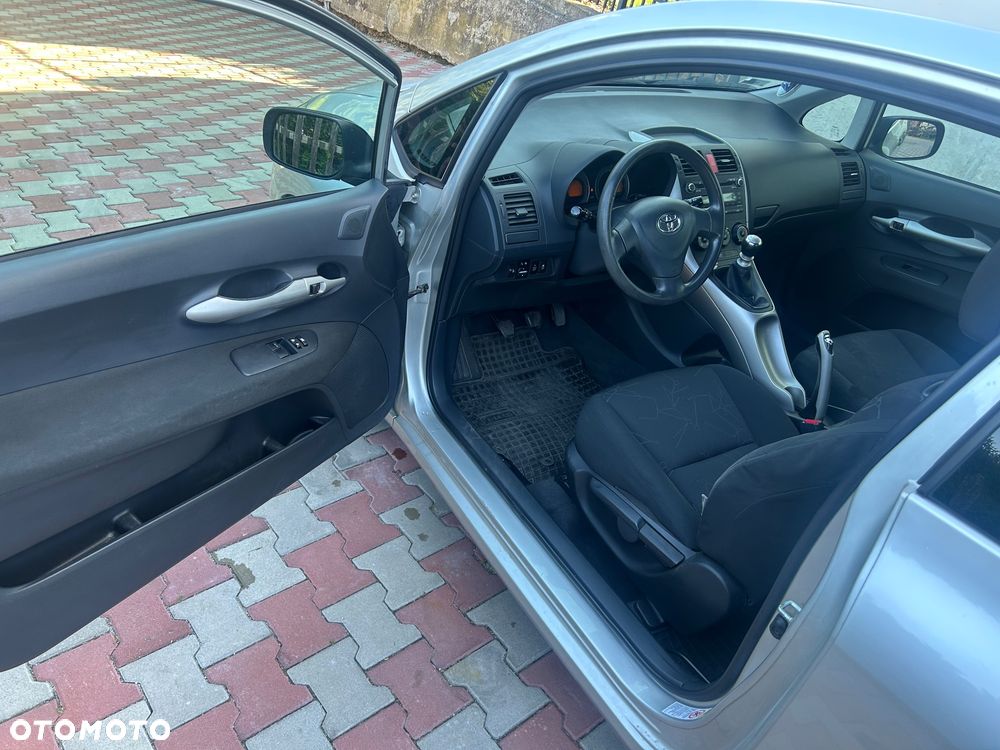 Toyota Auris 1.33 VVT-i Entry - 7