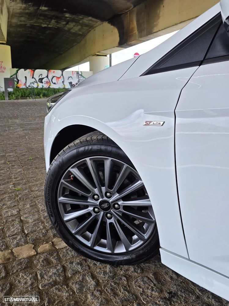 Ford Focus 1.0 EcoBoost S&S ST-LINE - 14