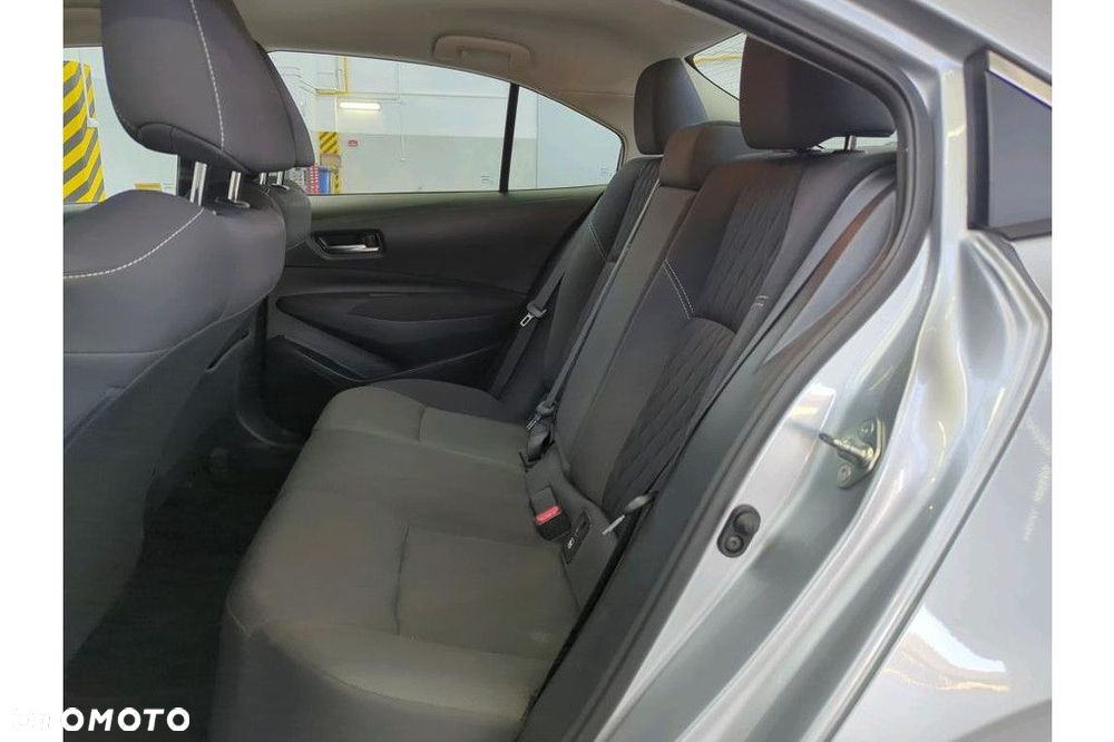 Toyota Corolla - 7