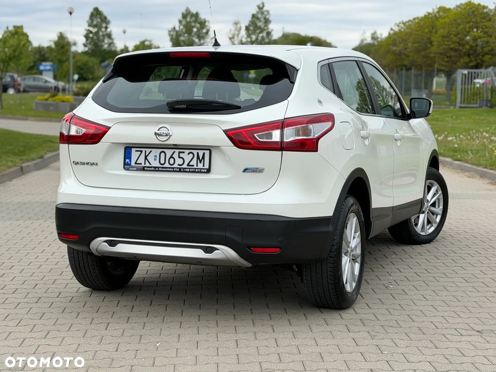 Nissan Qashqai 1.6 dCi DPF acenta - 9