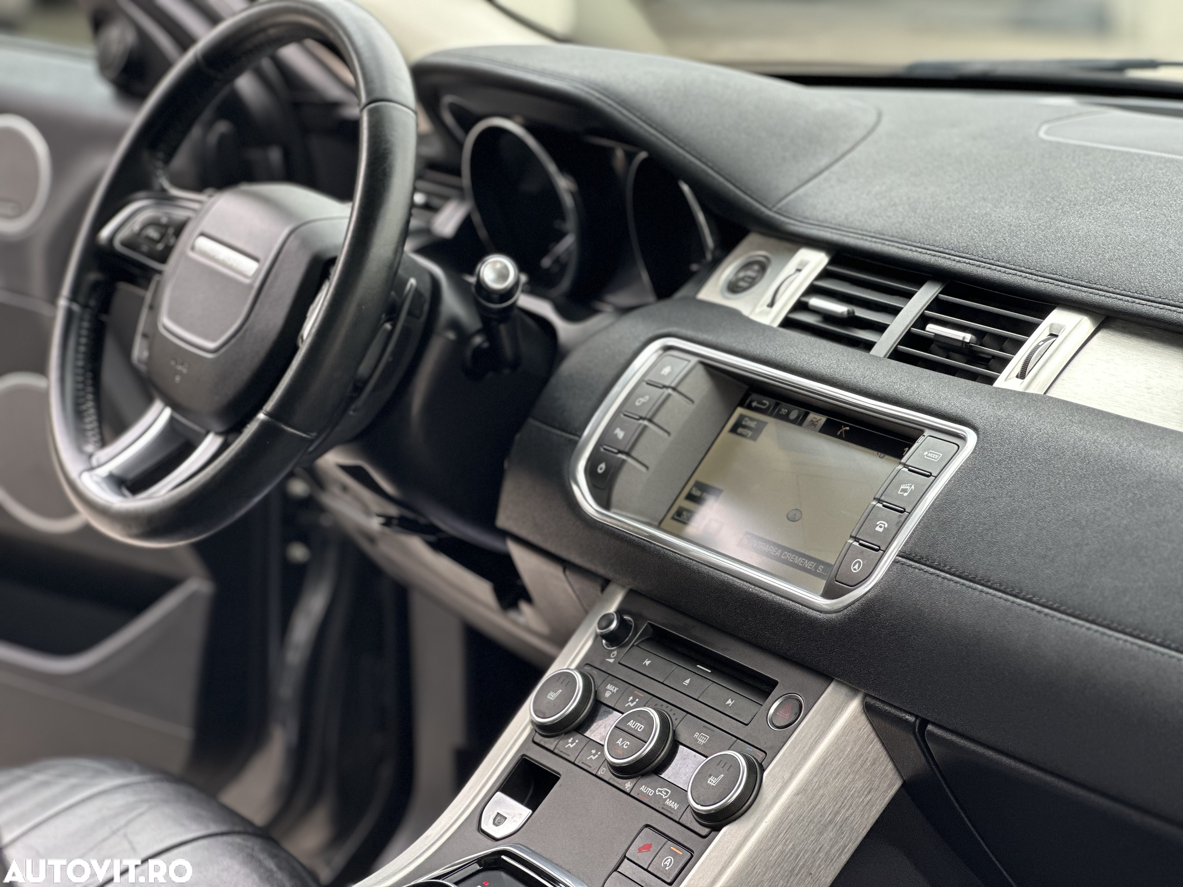 Land Rover Range Rover Evoque 2.0 D150 R-Dynamic SE - 6