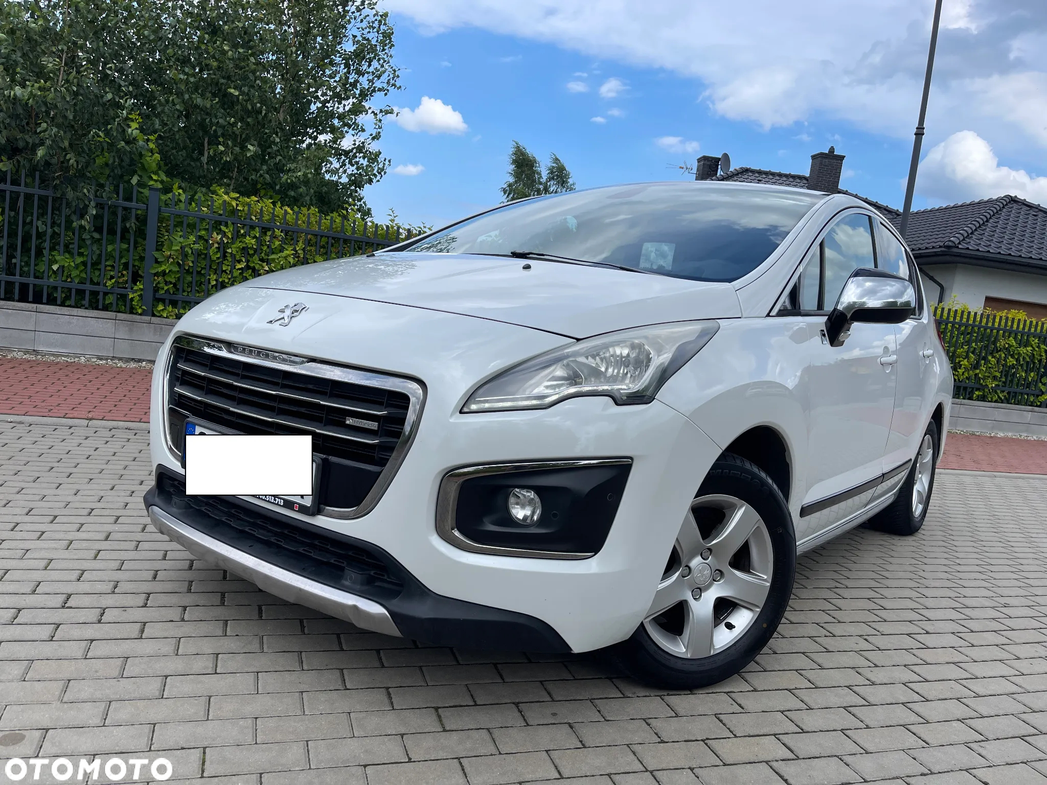 Peugeot 3008 Hybrid4 - 3