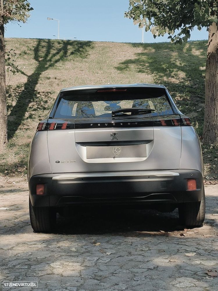 Peugeot e-2008 50 kWh Active Pack - 4