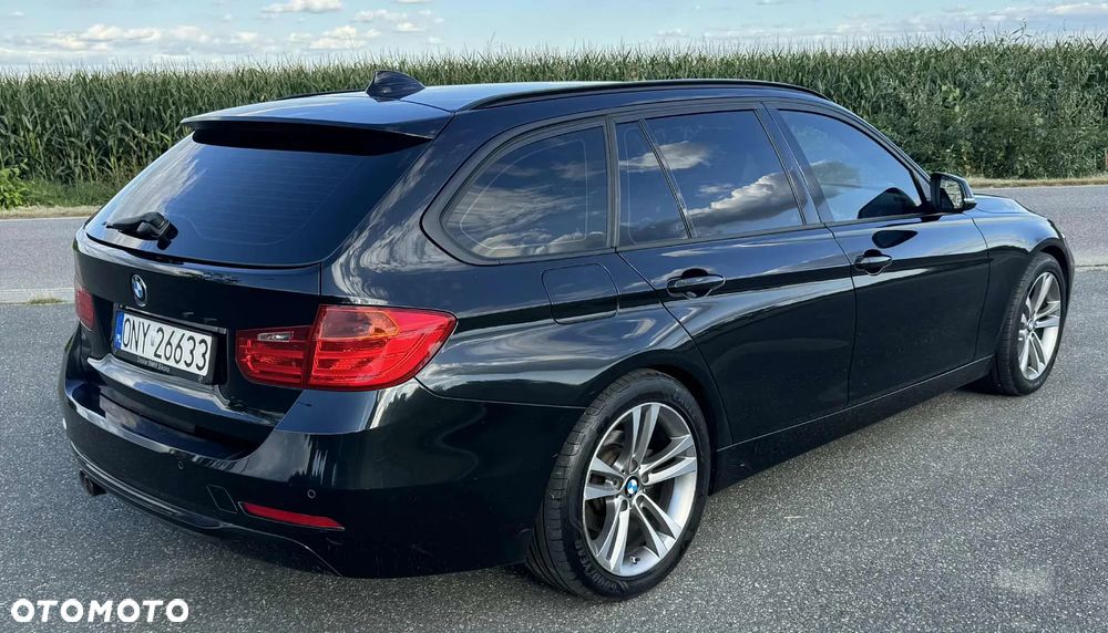 BMW Seria 3 325d Sport Line - 6