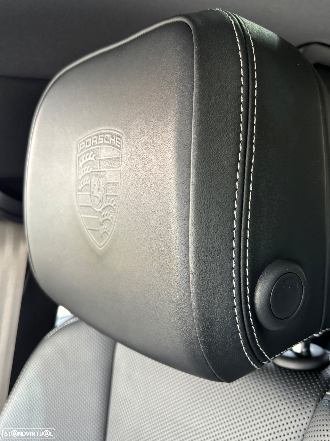 Porsche Macan T - 41