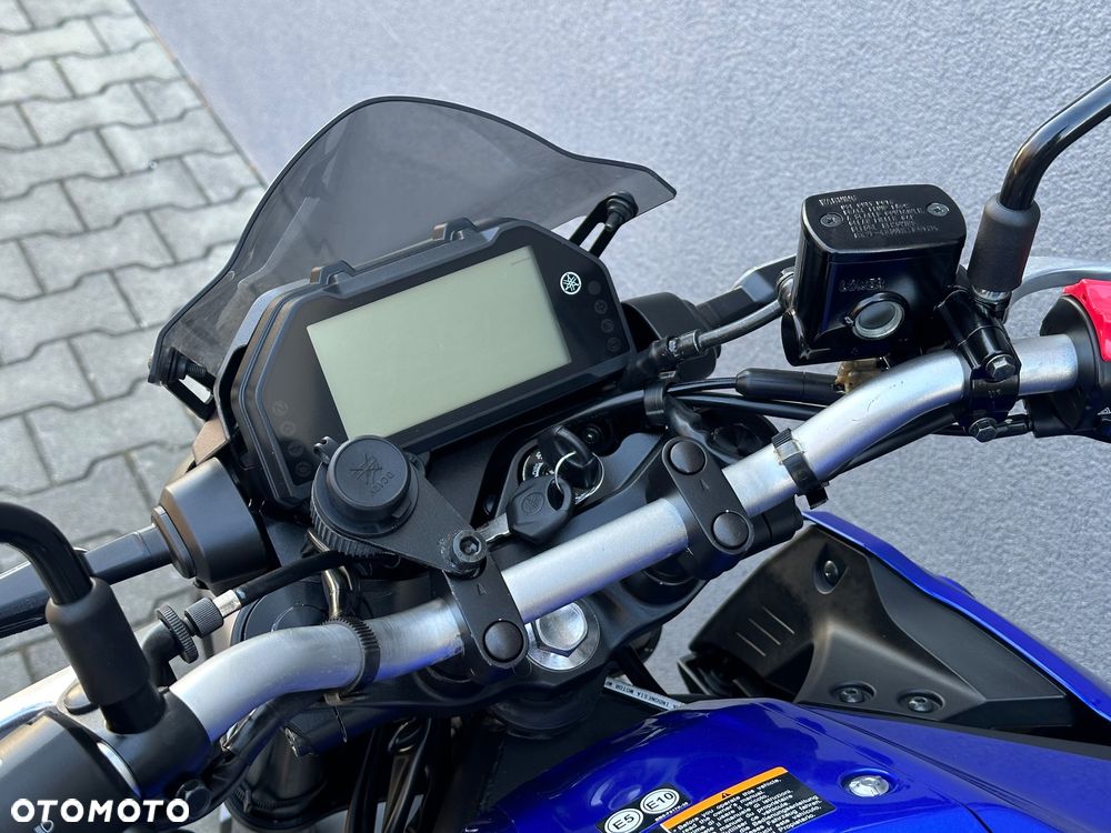 Yamaha MT - 17