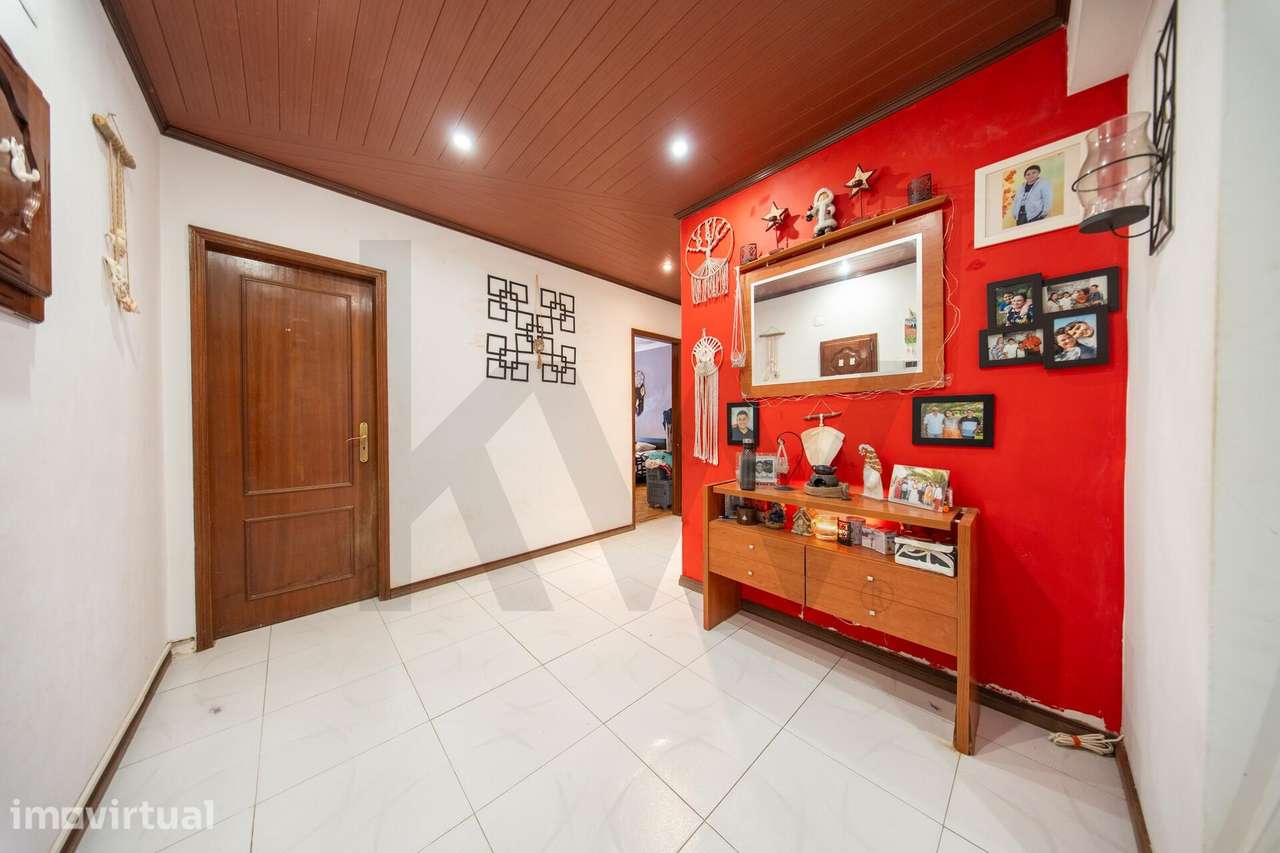T2 para Renovar em Loures | 90 m2 - Grande imagem: 4/16