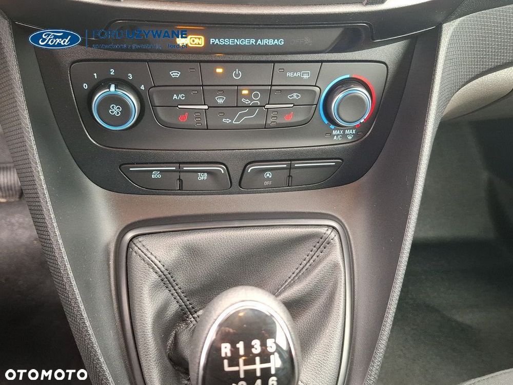 Ford Transit Connect - 18