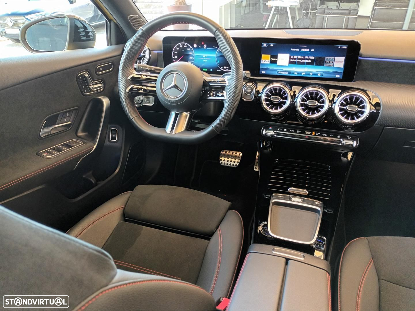 Mercedes-Benz A 250 e AMG Line - 20