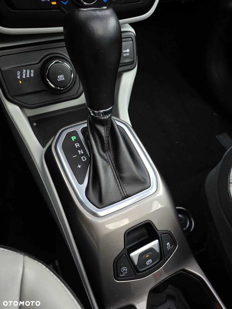 Jeep Renegade 1.4 MultiAir Active Drive Automatik Limited - 30