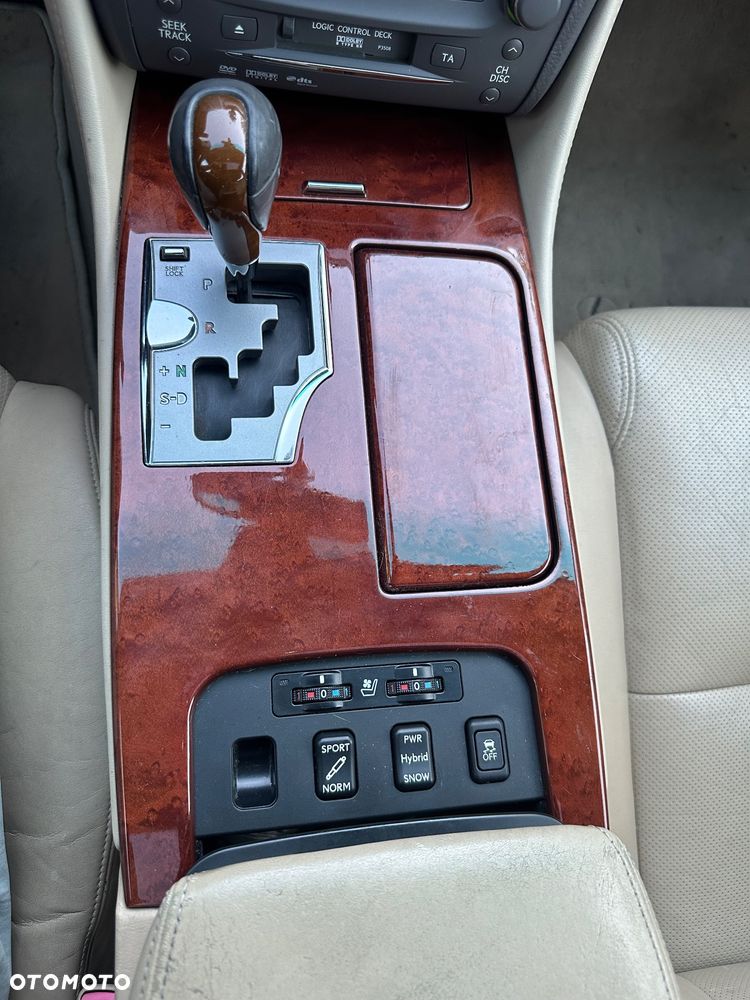 Lexus GS - 18