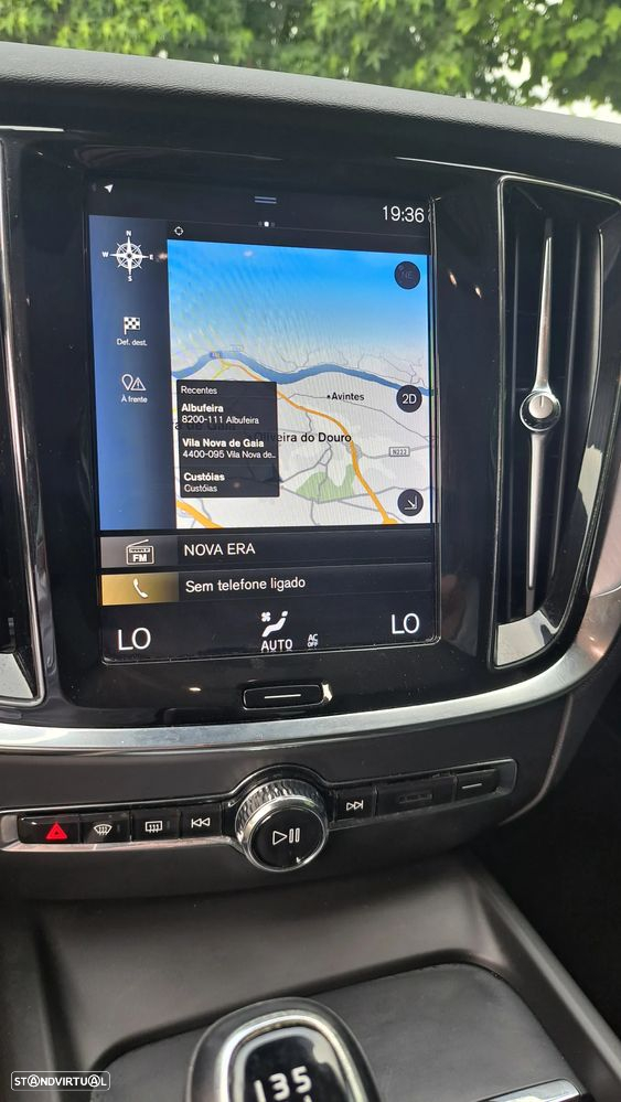 Volvo V60 2.0 D3 Momentum Plus - 14