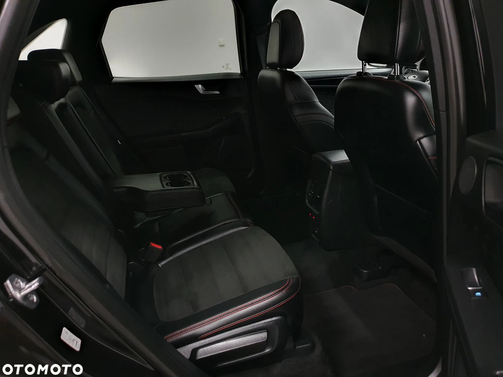 Ford Kuga 1.5 EcoBlue FWD ST-Line X - 17