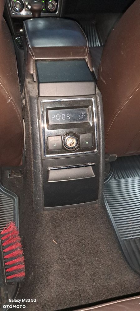 Skoda Superb 3.6 V6 4x4 DSG L&K - 31